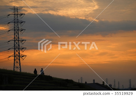 日落的銀行 35519929