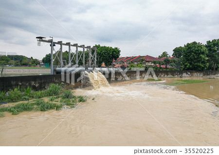 Rain water pump to river from flood retention pond 35520225