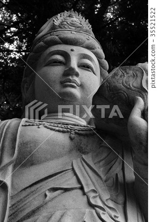 Kannon Bosatsu Kannon Bosatsu 35521522