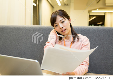 Business woman Business woman 35521594