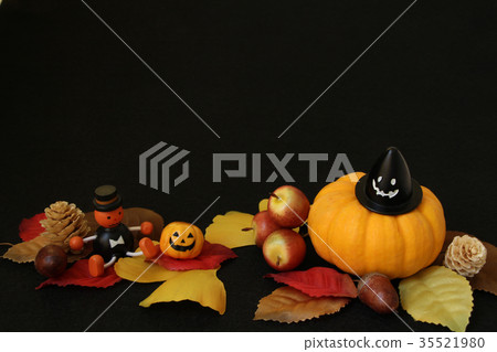 Halloween display Halloween display 35521980
