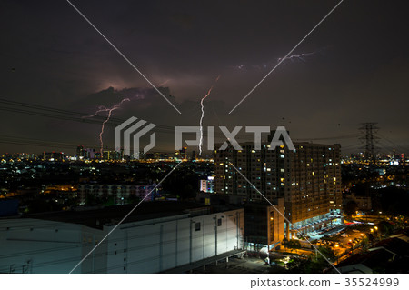 Lightning storm over the city 35524999