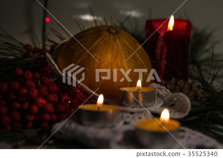Christmas still life 35525340