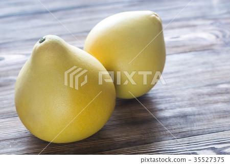 Two pomelos Two pomelos 35527375