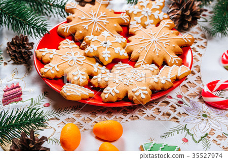 Christmas gingerbread cookies homemade  35527974