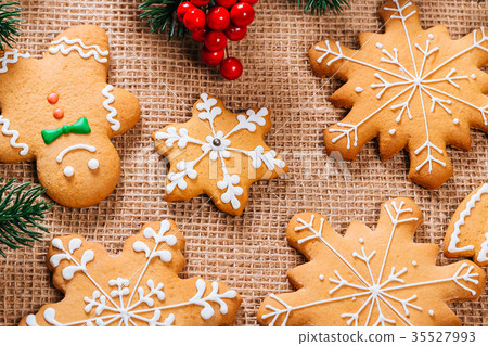 Christmas gingerbread cookies homemade  35527993
