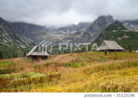 Old wooden hut in the Tatra Mountains. 35528196