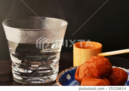 Delicious shochu hot water split 35528614