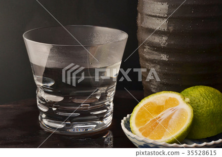 美味的燒酒熱水分開 美味的燒酒熱水分開 35528615