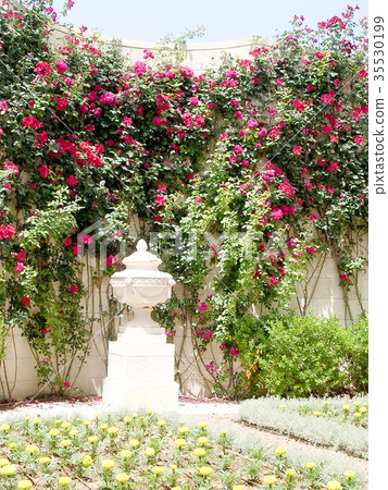Akko Bahai gardens corner of flowers 2004 Akko Bahai gardens corner of flowers 2004 35530199