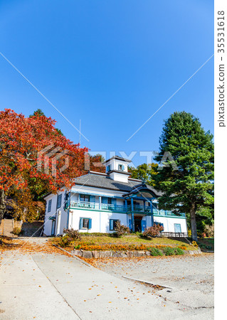 Sandai school building, Taisho school building, school, autumn leaves 35531618