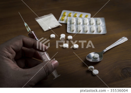 man substance dependence medication 35536004