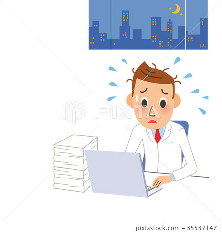 工作到午夜的男性醫生 工作到午夜的男性醫生 35537147