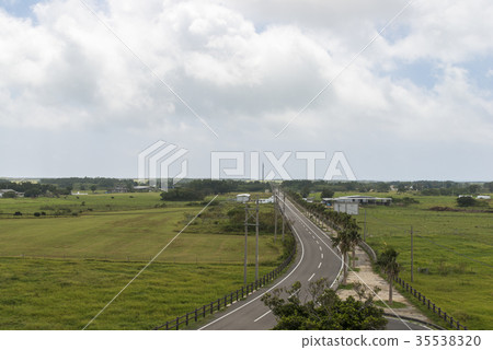 Scenery of Kuroshima (Taketomi-cho, Okinawa Prefecture) 35538320