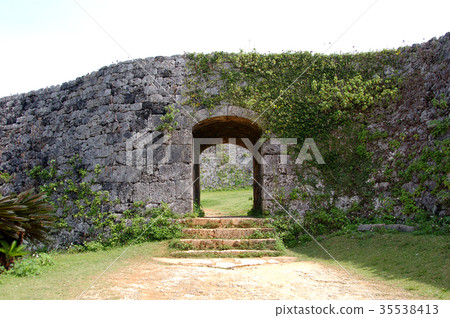 扎基米米城堡的廢墟 扎基米米城堡的廢墟 35538413