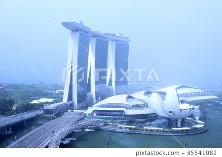 濱海灣金沙就在下雨之前 濱海灣金沙就在下雨之前 35541081