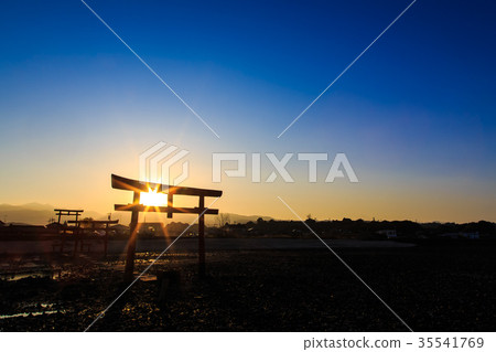Sunset in the sea torii Saga Prefecture Tara-cho Sunset in the sea torii Saga Prefecture Tara-cho 35541769