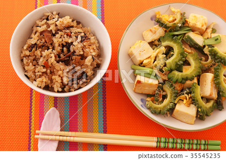 Delicious Okinawa cuisine Delicious Okinawa cuisine 35545235