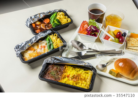 General in-flight meal Set inflight meal of economy class 35547110