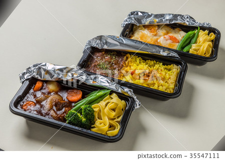 一般的飛行餐設置經濟艙的飛行餐 35547111