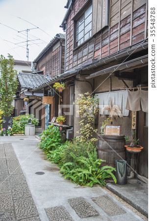 Per Ueno Sakuragi 35548788