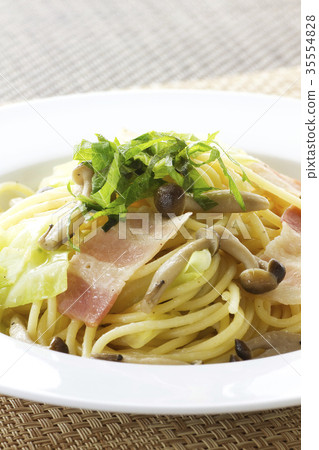 日式麵食15配培根和鯛魚 日式麵食15配培根和鯛魚 35554828