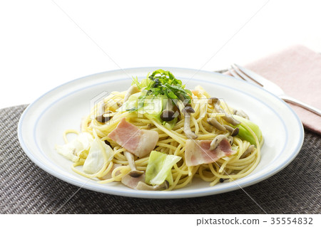 日式麵食4配培根和海鯛 日式麵食4配培根和海鯛 35554832