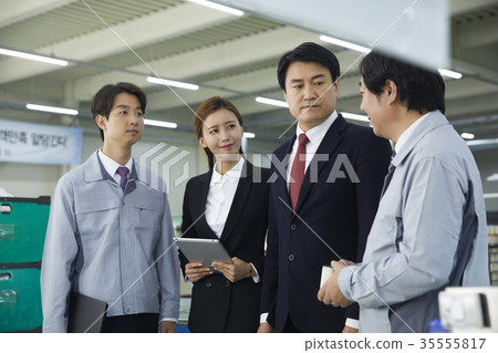 Factory, Explanations, Businessman, Business Woman 35555817