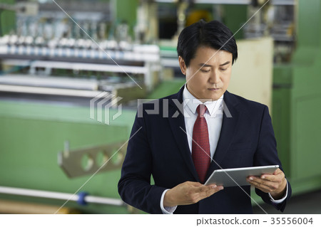 Factory, Businessman, Executive Factory, Businessman, Executive 35556004