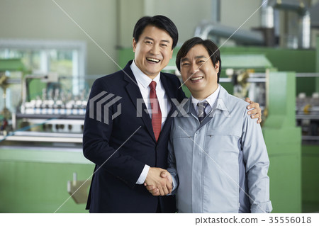Factory, Worker, Businessman, Handshake 35556018