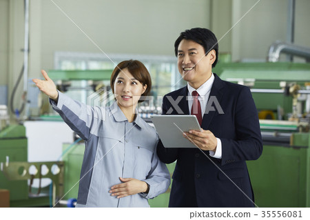 Factory, Explanations, Businessman, Business Woman Factory, Explanations, Businessman, Business Woman 35556081