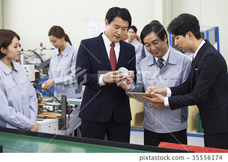 Factory, production line, worker 35556174