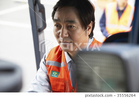 Industry, factory, forklift, worker 35556264