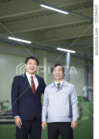 工廠，工人，商人 35556425