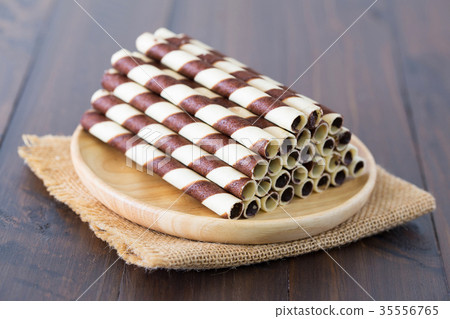 Mini wafer chocolate stick 35556765
