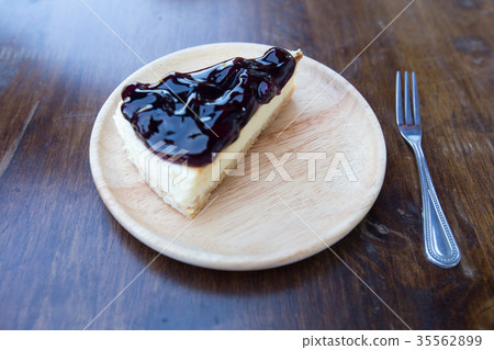 Blueberry cheese cake 35562899
