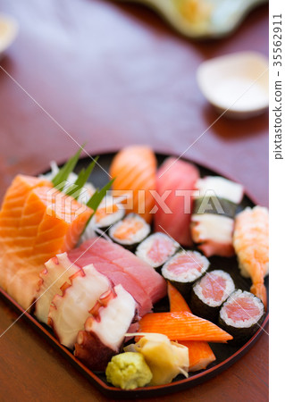 Japanese Cuisine - Sushi Set Japanese Cuisine - Sushi Set 35562911