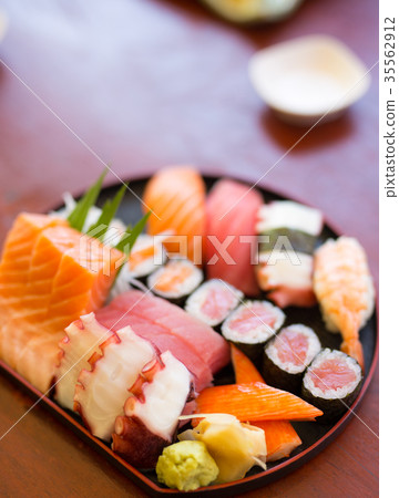 Japanese Cuisine - Sushi Set Japanese Cuisine - Sushi Set 35562912