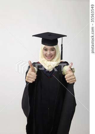 College degree. 35563549
