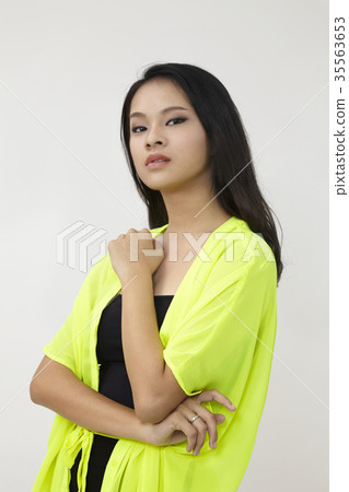 chinese woman chinese woman 35563653