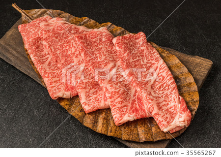 Brand Luxury Japanese Beef Luxury Japanese beef (for sukiyaki) 35565267