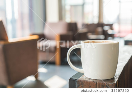coffee cup in cafe coffee cup in cafe 35567260