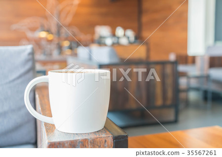 coffee cup in cafe 35567261