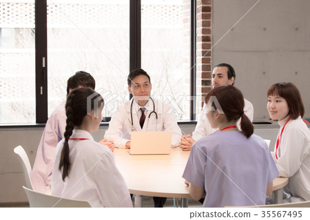 Medical conference image 35567495