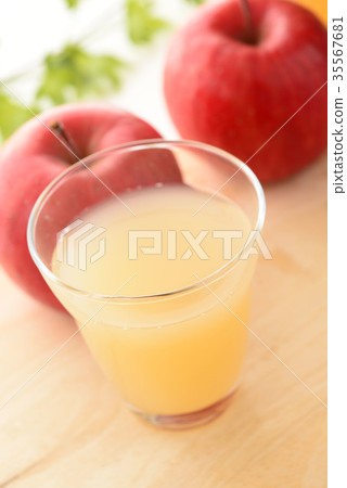 Apple juice Apple juice 35567681