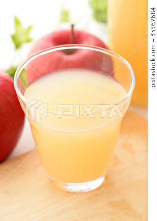 Apple juice Apple juice 35567684