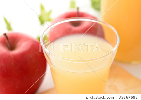 Apple juice Apple juice 35567685