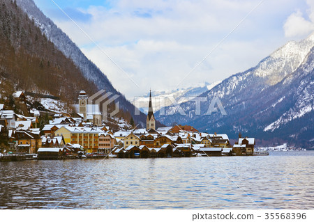 Village Hallstatt on the lake - Salzburg Austria 35568396