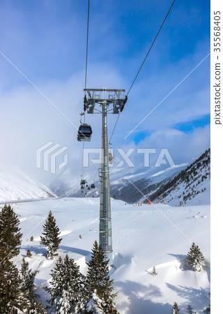 Mountain ski resort Obergurgl Austria Mountain ski resort Obergurgl Austria 35568405