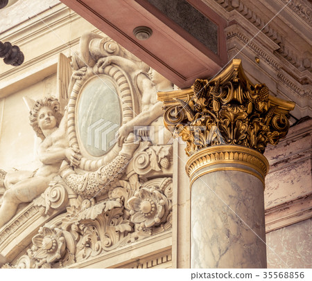 Corinthian column capital featuring acanthus Corinthian column capital featuring acanthus 35568856